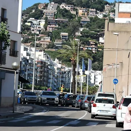 Carrer Sant Pere Pescador 20 דירה
